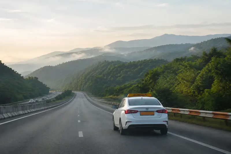 تاکسی بین شهری تهران به انزلی